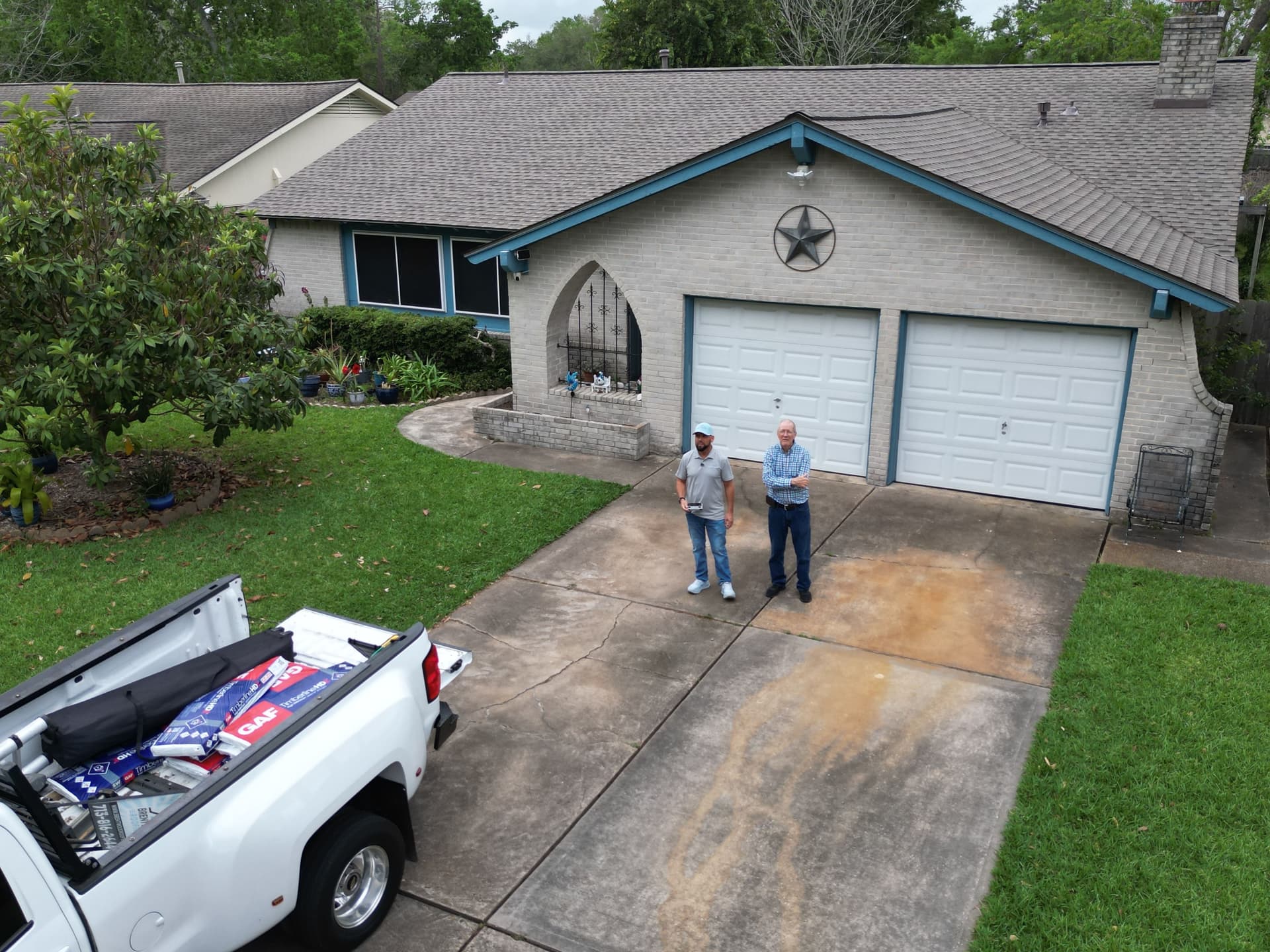 Gallery photos for GAF Lifetime Shingle Roof Installation in Clear Lake City: Image #3